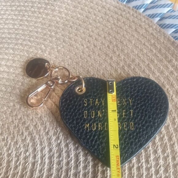 Heart keychain‎ - Picture 2 of 2